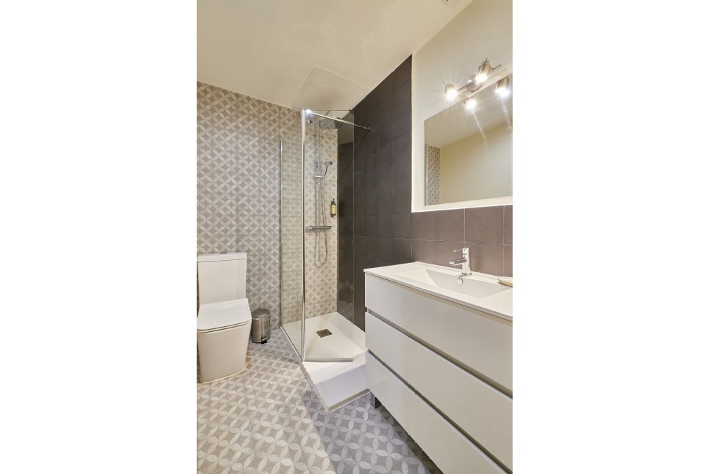 Baño Estudios Bordadores
